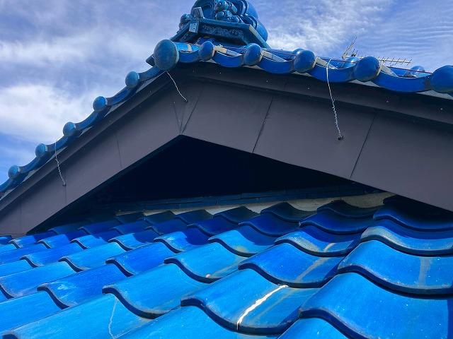 劣化の少ない瓦